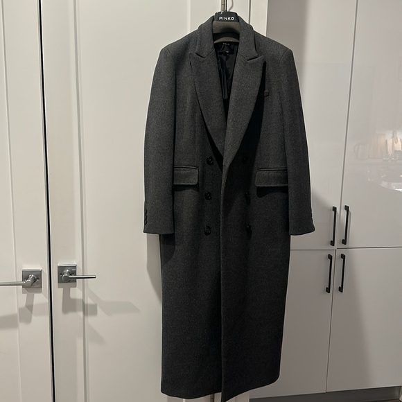 Pinko Masculine Caddy Eccesso Double Breasted Long Coat in Gray, size 46 (US 10)